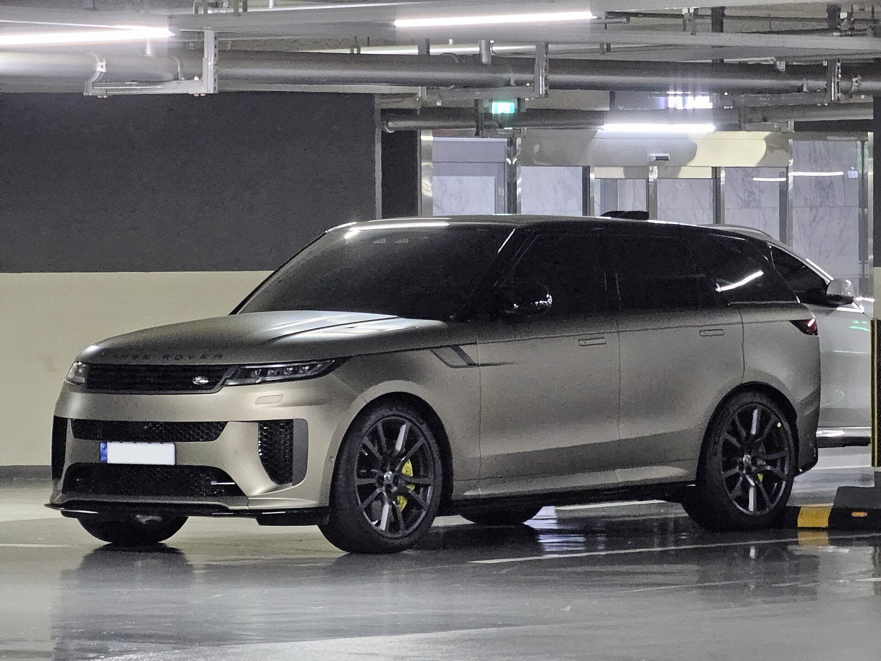 Range Rover Sport SV Edition One (L461)