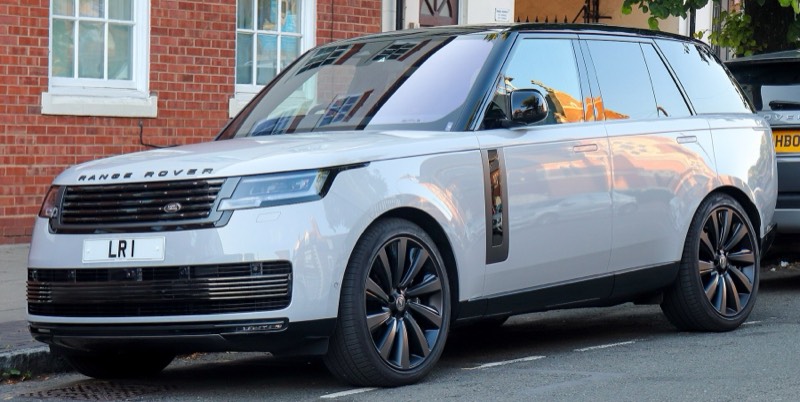 Range Rover SV (L460)